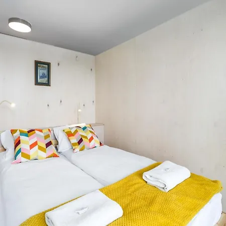 Apartment Warta By Renters