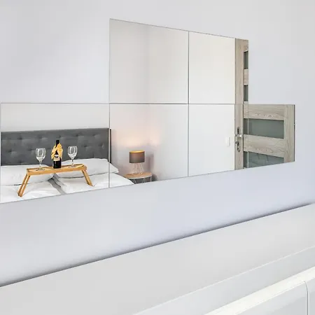 Warta By Renters Apartment *